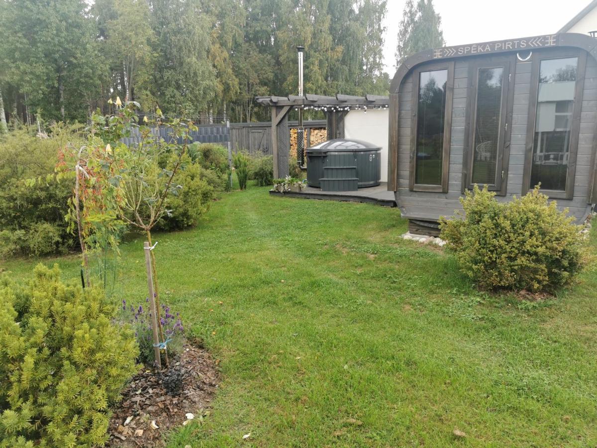 Sapni Villa Kolka Eksteriør billede